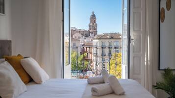 Lejlighed - 3 soveværelser - køkken - byudsigt | Individuelt design, individuel indretning, skrivebord