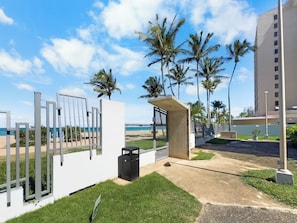 Property grounds - Mar de Isla Verde - Beach Apt W/ Ocean View (Carolina)