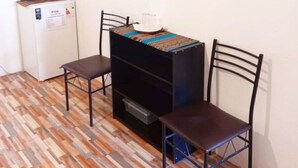 Gambar tidak terklasifikasi, 2 dari 43, tombol