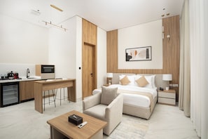 Habitación Deluxe, 1 cama de matrimonio grande | Sábanas de algodón egipcio y ropa de cama de alta calidad