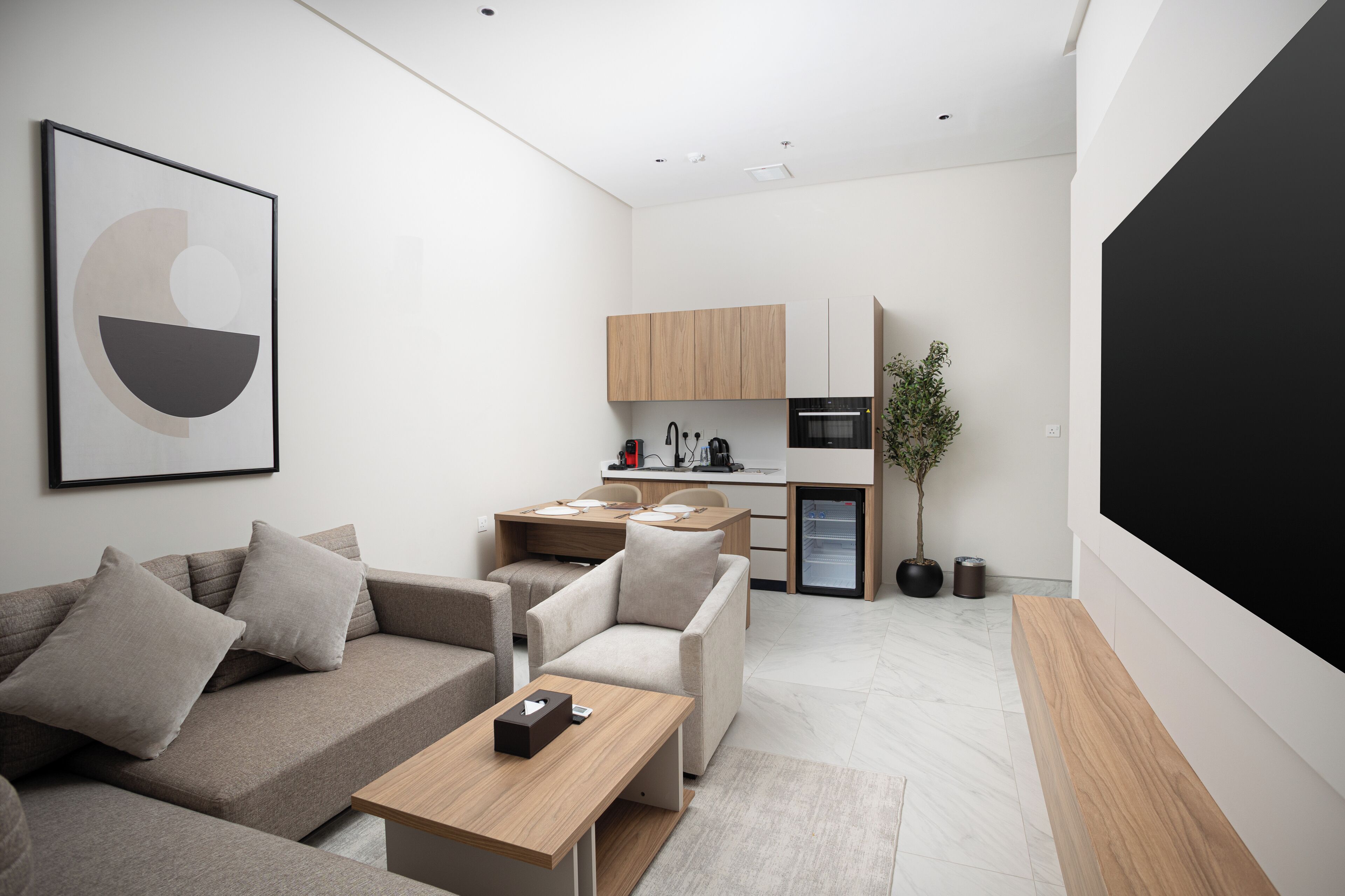 Articles gratuits dans le mini-bar, bureau, chambres insonorisées