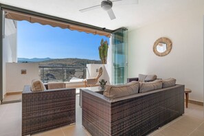 Interior - Luxury sunsets and golf in Los Flamingos (Málaga)