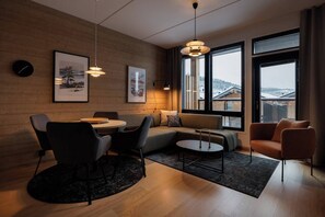 TV - Le Chalet Lingonberry D10 by Aavalevi (Levi)