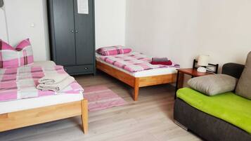 Townhome, 5 Bedrooms, Non Smoking, Pets allowed | Free WiFi