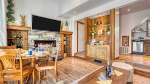 House (2 Bedrooms) | Interior - Cozy Tahoe Townhome w/ Fireplace, Balcony & Quick Access to Trails & Lake Cubana - Dollar Hill by Avantstay (Tahoe City)
