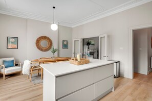 Interior - Luxury 3-Bed Flat • Kensington Olympia (London)