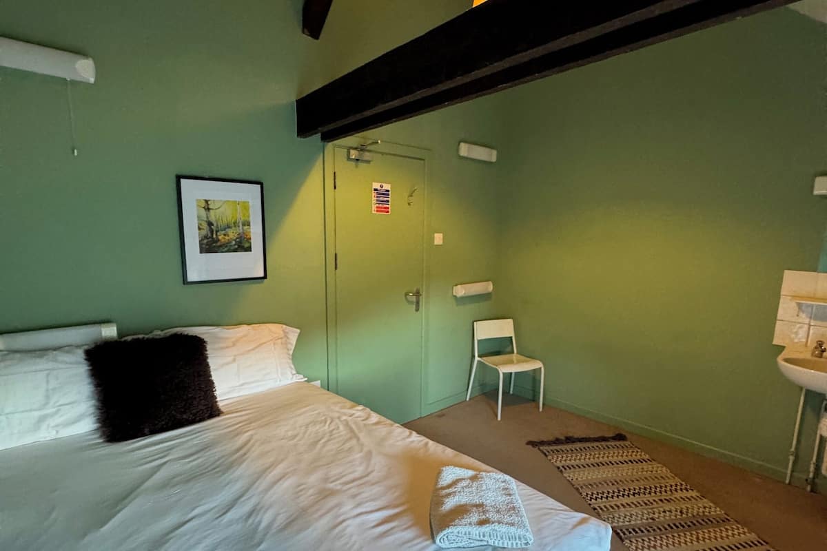 Perhetalo, 5 makuuhuonetta, lemmikit sallittu, näköala puutarhaan | Ilmainen Wi-Fi