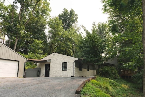 The Firefly Retreat in Lancaster county