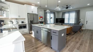 Microwave, oven, stovetop, dishwasher