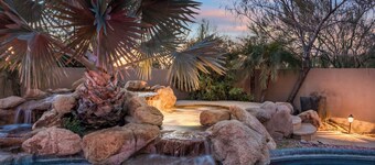 Troon Loft - Massive Open Space, Breathtaking Views, Heated Pool/Spa