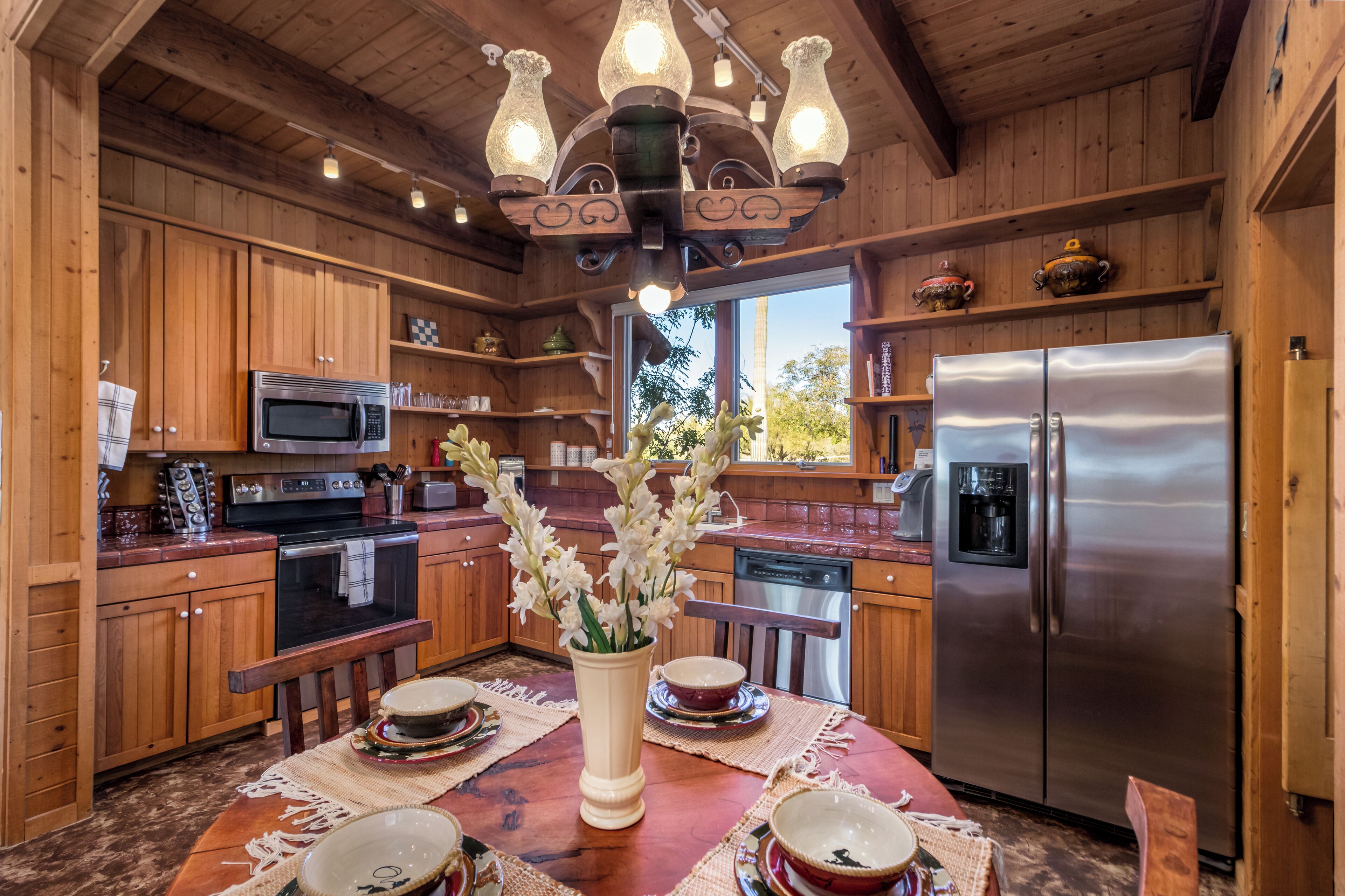 Refrigerador, microondas, horno, placa de cocina