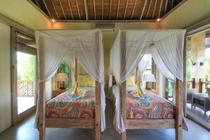 3 bedrooms, Internet, bed sheets - Brilliant 3-bedroom villa with Pool and AC in peaceful Ubud (Ubud)