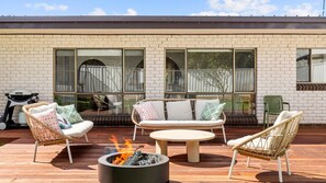 Terrace/patio - Coastline Callala - Pet Friendly with Fire Pit (Callala Beach)