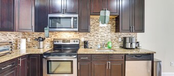 Spacious 4BR/2BA Family Retreat in Philadelphia