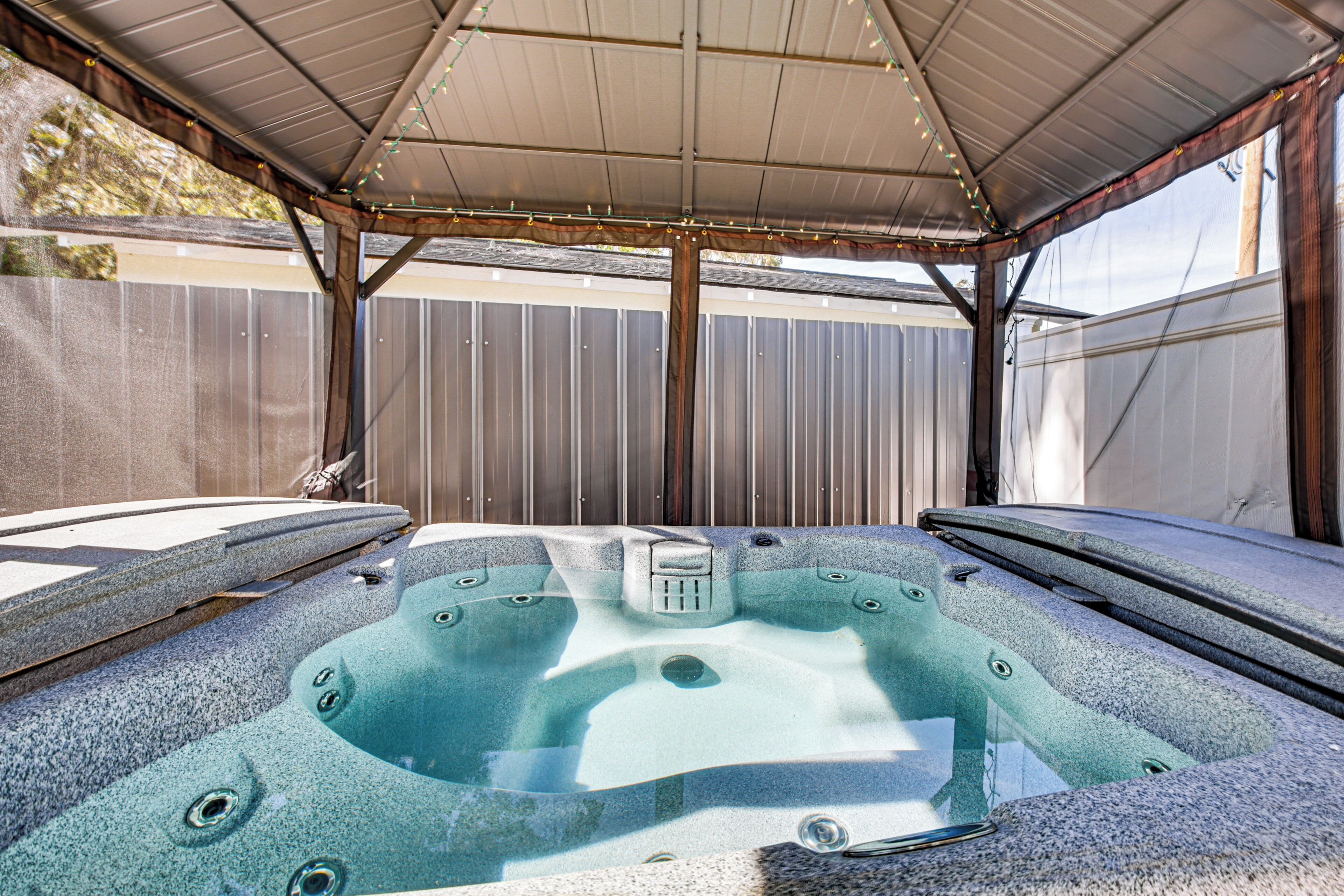 Baignoire à remous extérieure