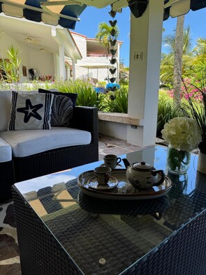 Terrace/patio - 3BR Wyndham Rio Mar Retreat w Jacuzzi /Golf,Beach,Casino,Tennis,Near Rainforest (Río Grande)