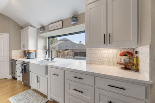 Luxury Ranch Retreat - Pool, Hot Tub, Game Rooms