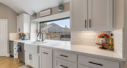 Luxury Ranch Retreat - Pool, Hot Tub, Game Rooms