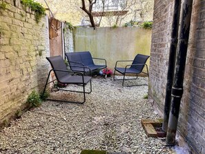 Terrace/patio - Urban Chic Retreat in Chelsea – 2-Bedroom Flat with Garden (London)