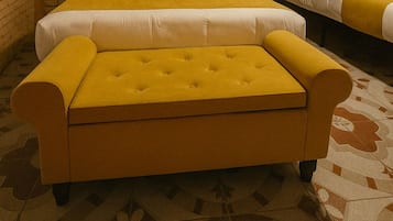 Comfort Twin Room, Patio | Iron/ironing board, free WiFi