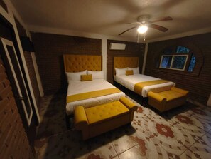 Comfort Twin Room, Patio | Iron/ironing board, free WiFi