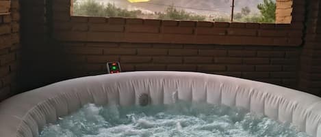 Bañera de hidromasaje privada