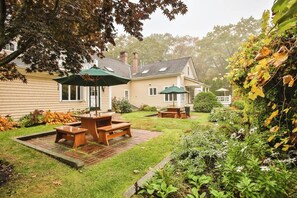 تناول الطعام بالخارج