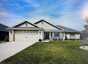 Exterior - SNOWBIRDS! Large 2 BR Heated Salt water pool home 10 minutes from The Villages! (Wildwood)