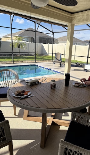 Outdoor dining