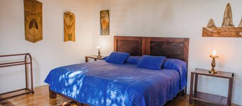 CASITA PINO - Independent Retreat by the River