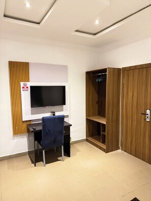 مكتب وواي فاي مجانًا