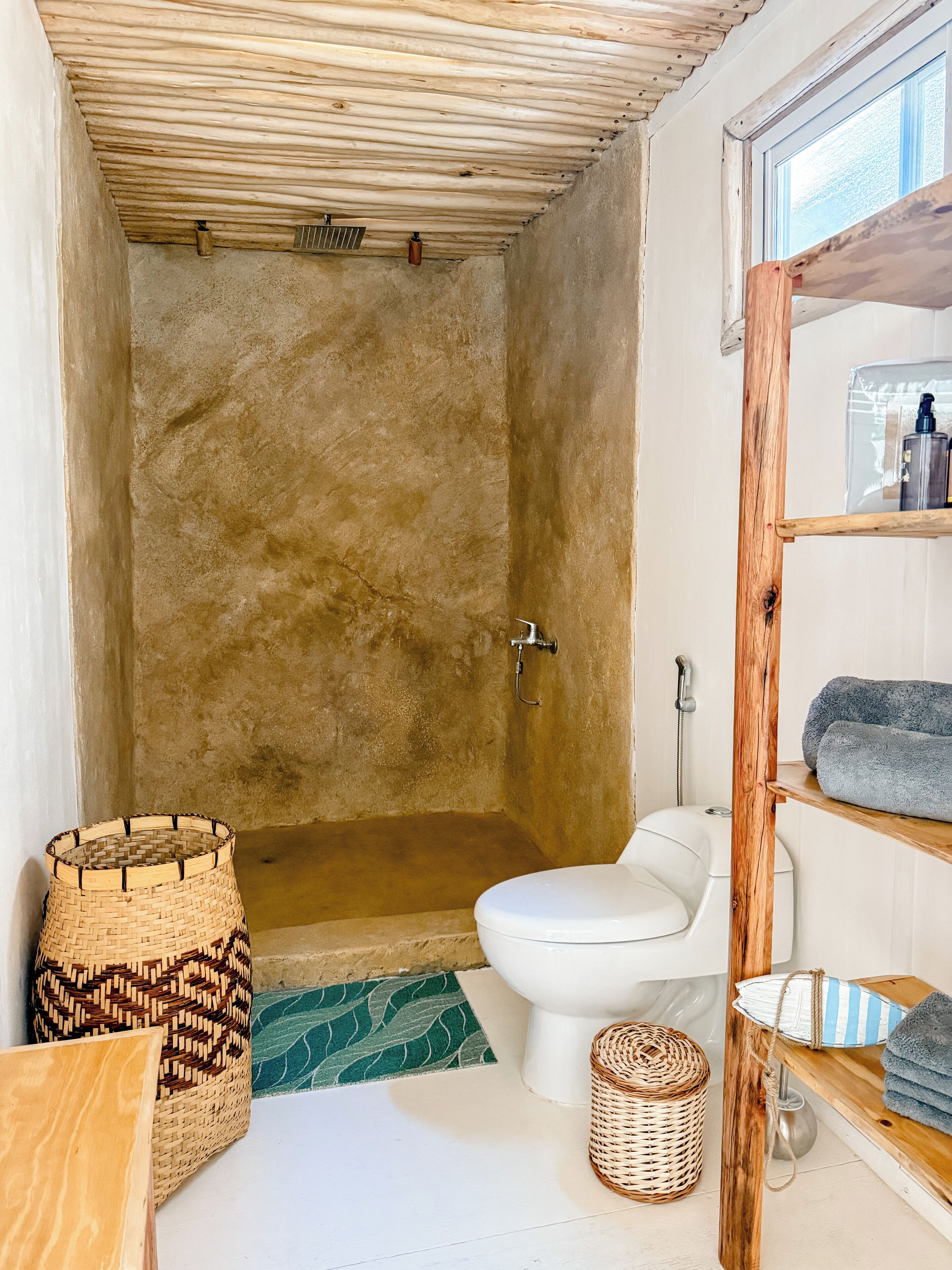 Shower, towels, soap, shampoo