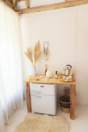 Hochwertige Bettwaren, Minibar, kostenloses WLAN, Bettwäsche