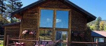 Beautiful, Large and Modern Cabin.