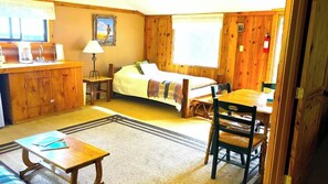 1 bedroom, iron/ironing board, internet, bed sheets