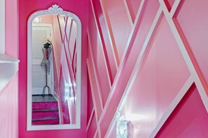 House - Barbie s Nashville Bachelorette Bash (Nashville)