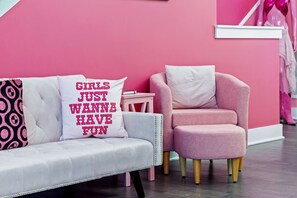 House - Barbie s Nashville Bachelorette Bash (Nashville)