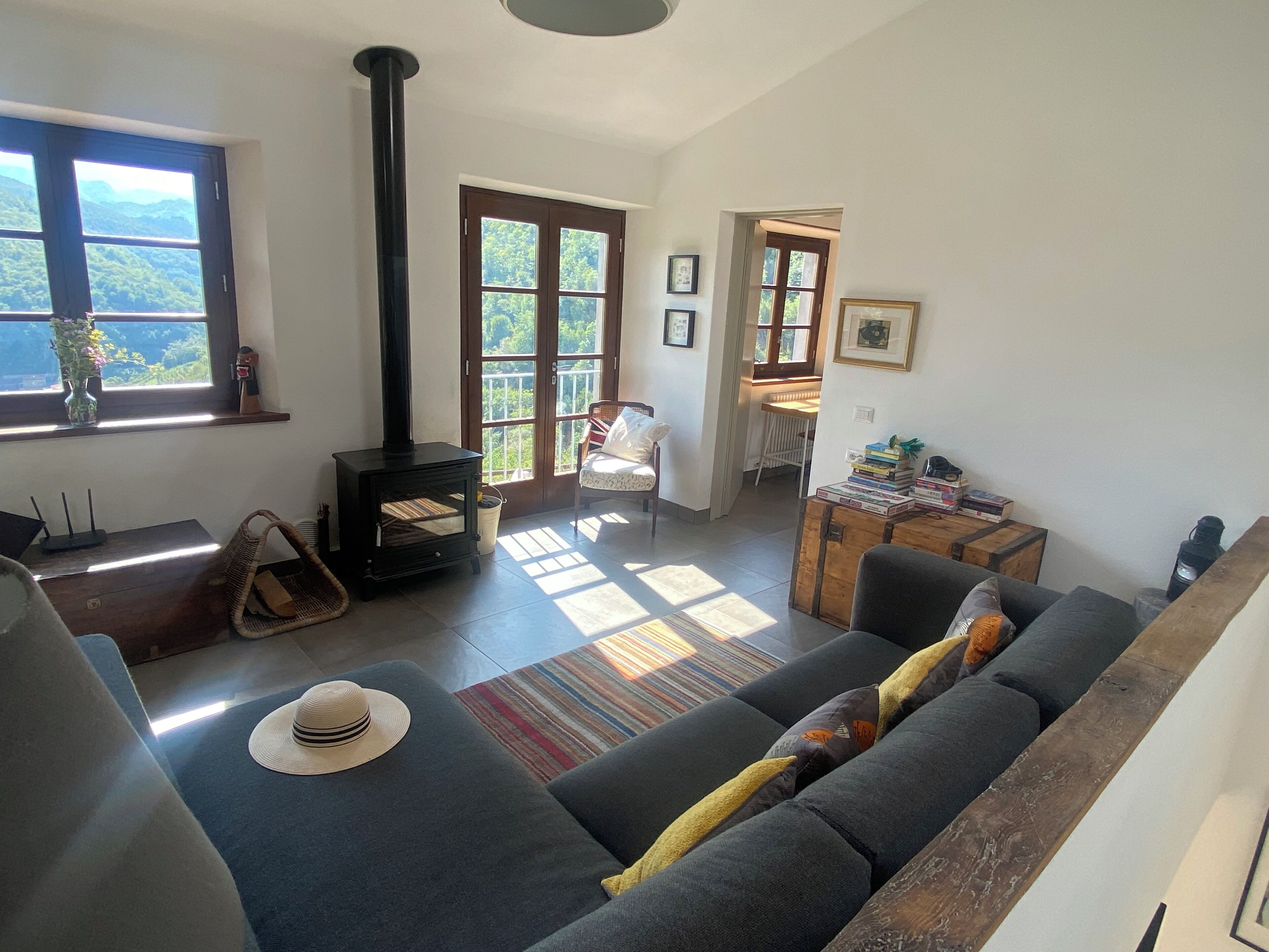 Libri, monitor per computer