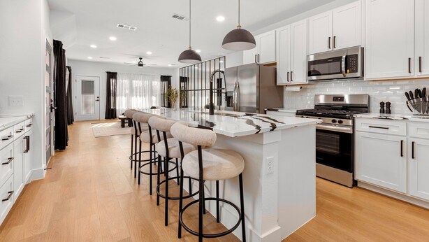 Unclassified image, 1 of 43, button - 6BD Duplex, Modern, Lux, Free Park, Pool Table (Dallas)