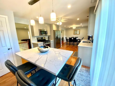 4 Bed, 3 Bath Urban Luxury in Central CT w/ free RV parking