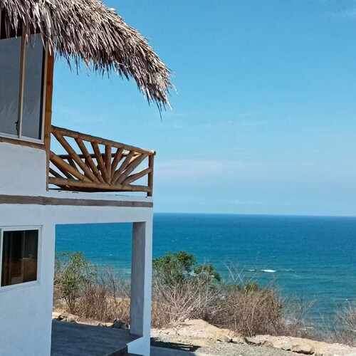 Cozy house. Beautiful view from the terrace!