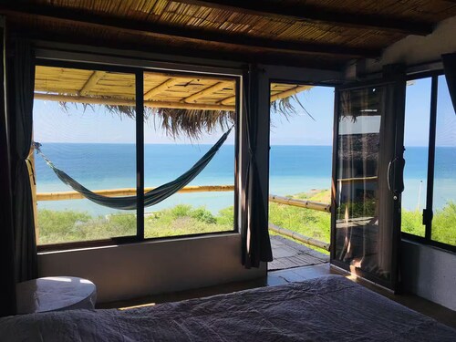 Oceanfront cabin/Little tiny house