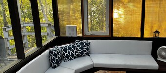 4 Season Lakefront Cabin Getaway
Family Friendly!