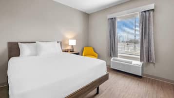 Studio, 1 Queen Bed, Non Smoking