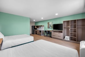 Studio, 2 Queen Beds, Non Smoking (Bathtub W/grab Bars) | Desk, laptop workspace, blackout drapes, free WiFi - Echo Suites Extended Stay By Wyndham Colorado Springs Airpt (Colorado Springs)