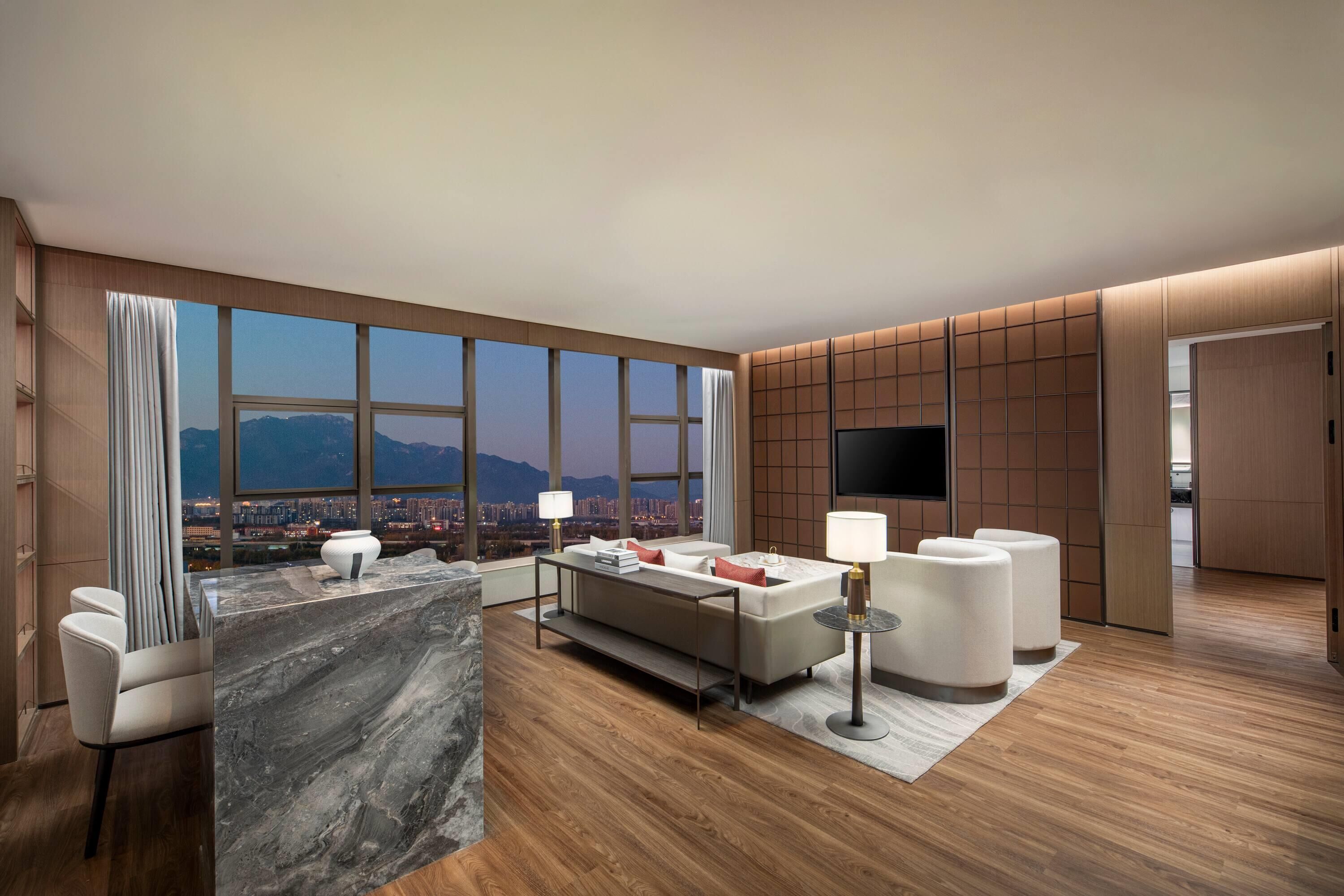 Suite, Multiple Beds, Non Smoking (Minister)