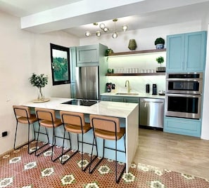 Fridge, oven, stovetop, dishwasher - Casa Santurce: Boho-chic home with Rooftop Oasis (Rosario)