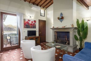 Smart TV, fireplace, table football - Florence Slow-Life Flat in Oltrarno (Firenze)