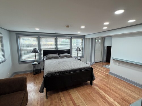 Tranquil 1-bedroom apartment nestled in the cozy corner of West Orange