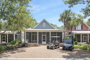 Exterior - TWO GOLF CARTS! Large screened porch in quiet neighborhood. Pet friendly. (Miramar Beach)